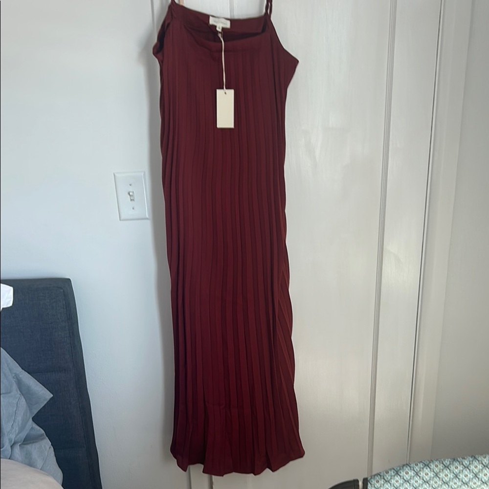 MELLODAY Deep Red Pleated Dress